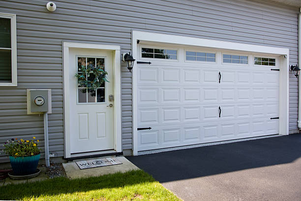 24/7 Emergency Garage Door Panel Replacement experts in Logan County County, OK